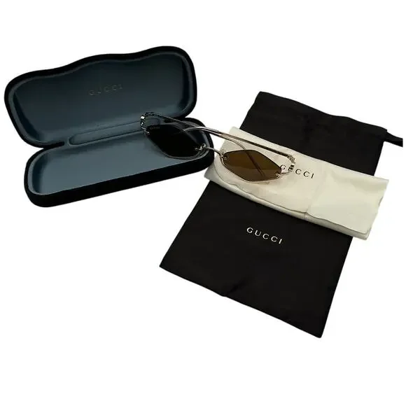 Gucci Geometric Gold Gg Upside Down Sunglasses - Picture 2 of 4